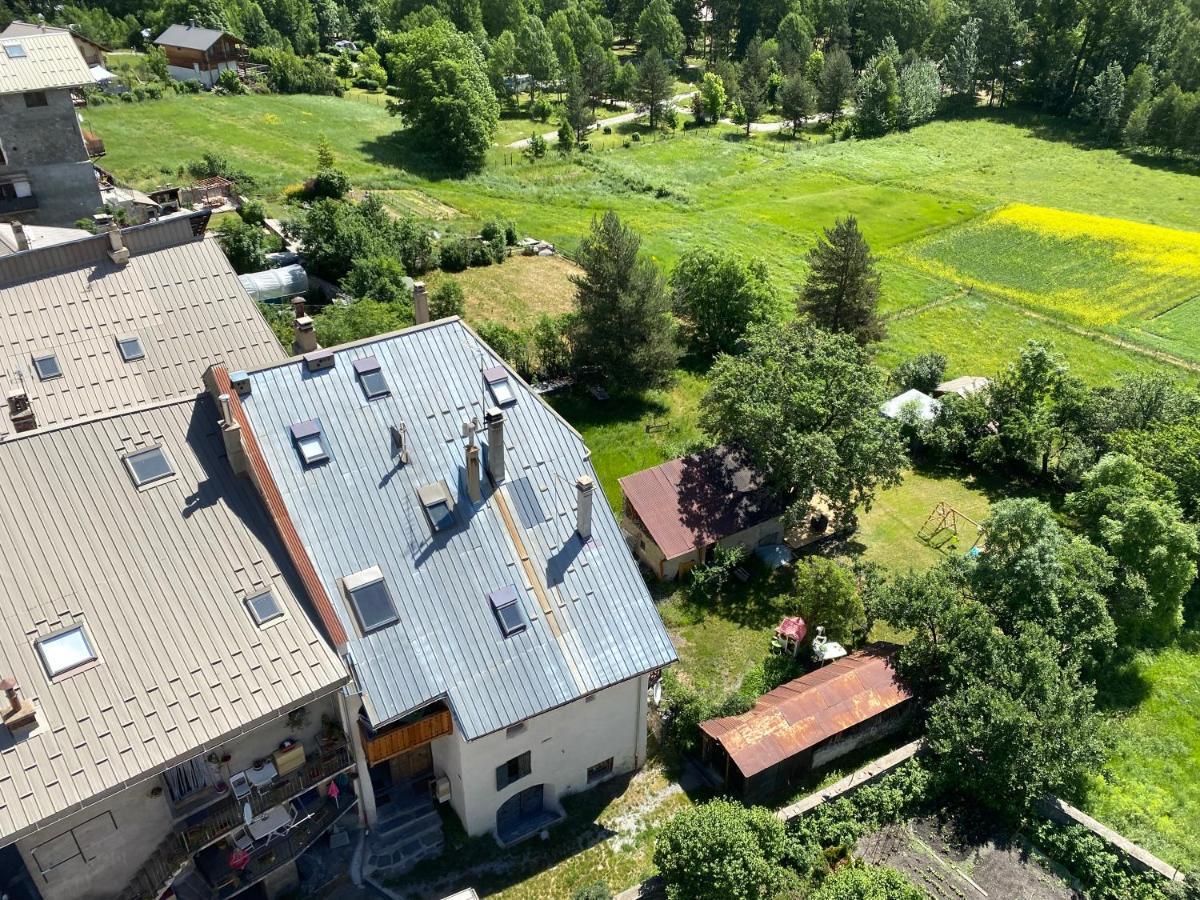 Appartement Dans Une Maison De Pays Briancon  Luaran gambar
